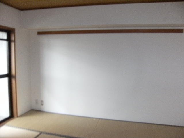 拡大写真:吹田市江坂町1丁目 7階705の和室