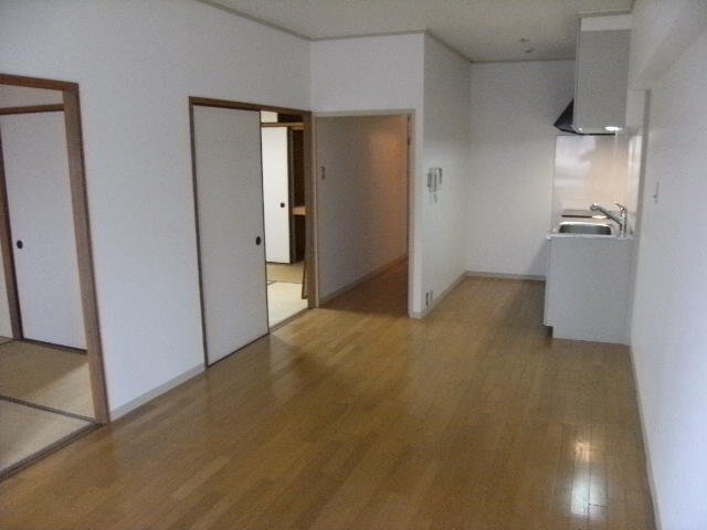 拡大写真:吹田市江坂町1丁目 7階705のLDK