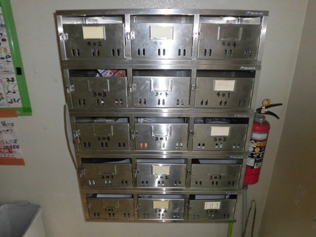 拡大写真：リバティ江坂 3階304の共有部分