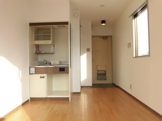 拡大写真：リバティ江坂 3階304の室内