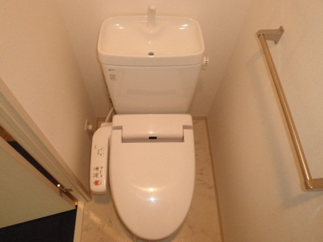 拡大写真：吹田市垂水町３丁目 10階1003のトイレ