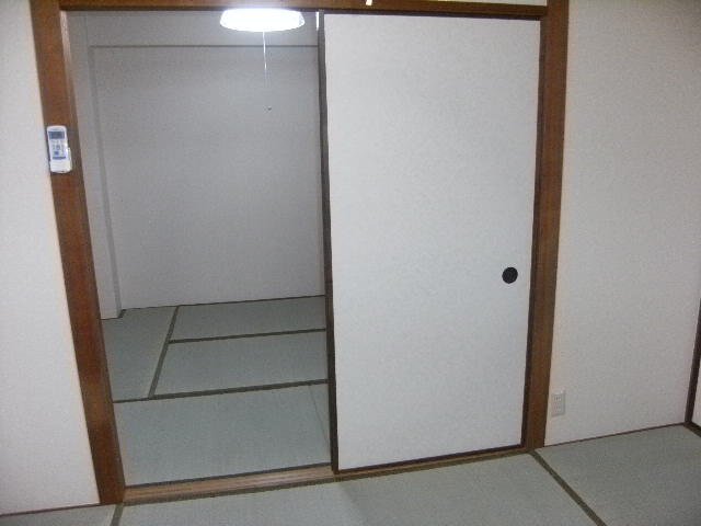 拡大写真:吹田市江坂町1丁目 5階504の和室
