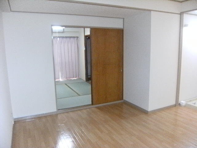 拡大写真:吹田市江坂町1丁目 5階504のLDK