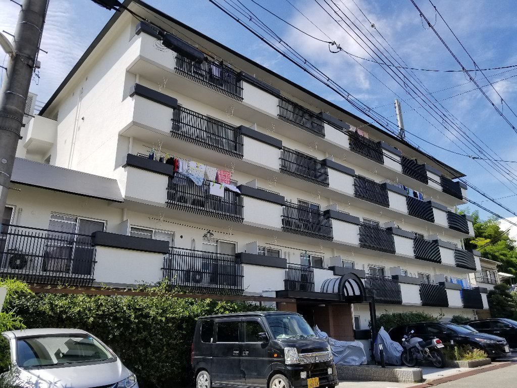 写真:コアロード桃山台の外観