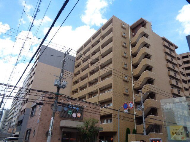 拡大写真：吹田市垂水町３丁目 10階1003の外観写真（昼）