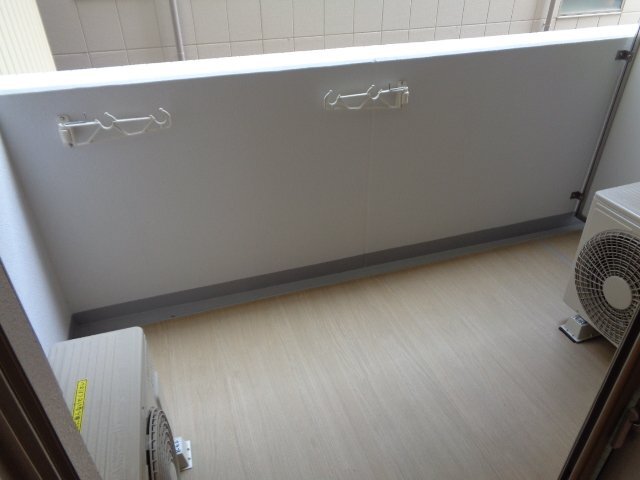 拡大写真：吹田市江坂町１丁目 14階1406のベランダ