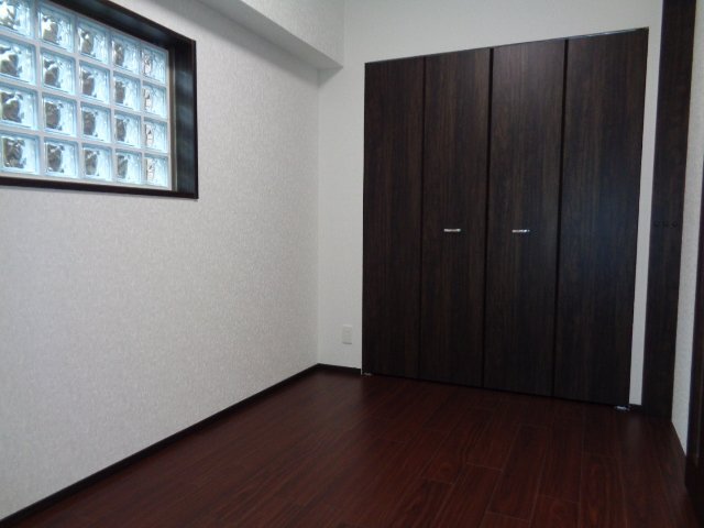 拡大写真：吹田市豊津町 10階1004の寝室