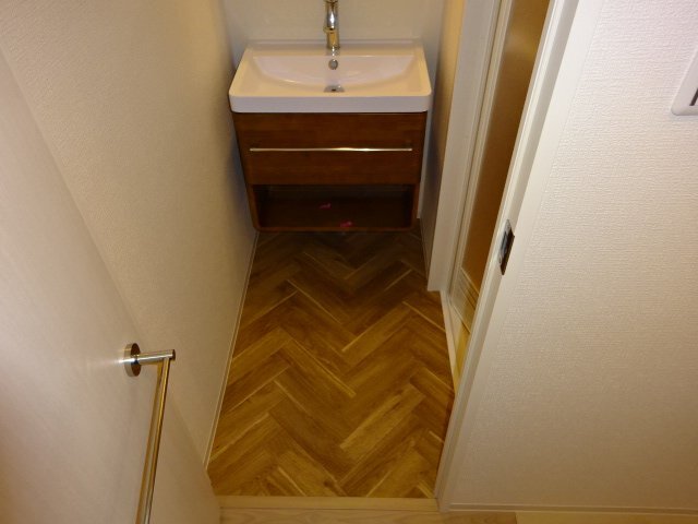 拡大写真：吹田市江坂町２丁目 4階416の洗面