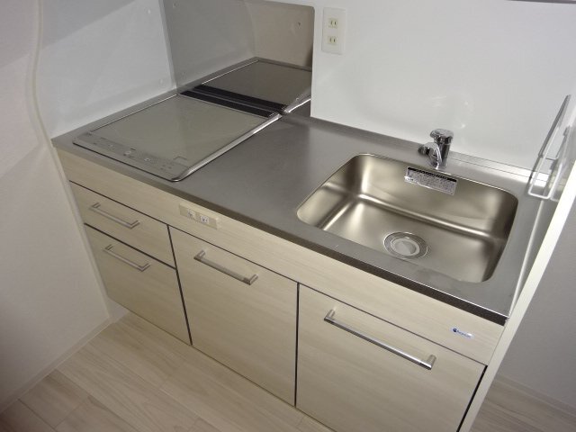 拡大写真：吹田市江坂町２丁目 5階505のキッチン