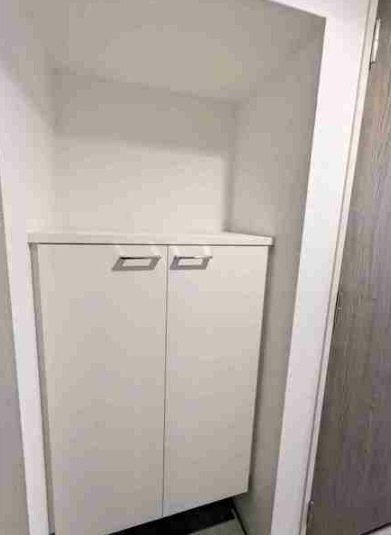 拡大写真:吹田市豊津町 4階404の玄関