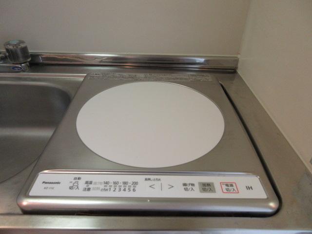 拡大写真：グリーンハイムバンブー 3階304のキッチン