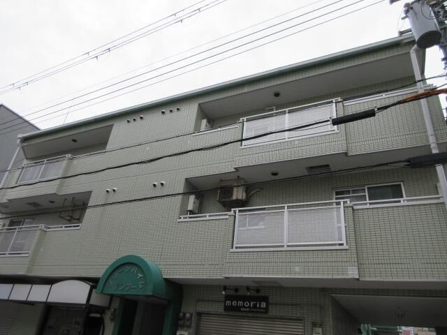 拡大写真：グリーンハイムバンブー 3階304の外観写真（昼）