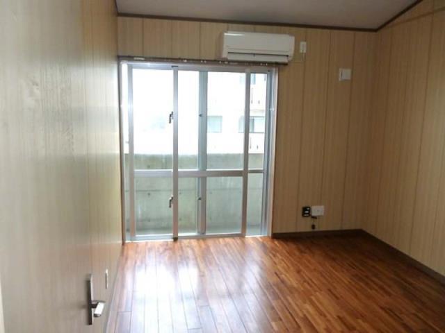 拡大写真:アキラマンション 1階109の室内