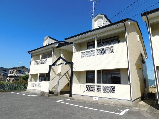 拡大写真:シルクニシカワ 2階A201の外観写真(昼)
