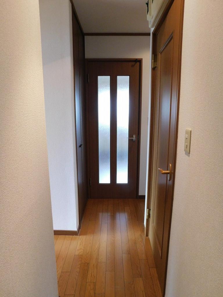 拡大写真:コーポユアーナD棟 2階202の玄関