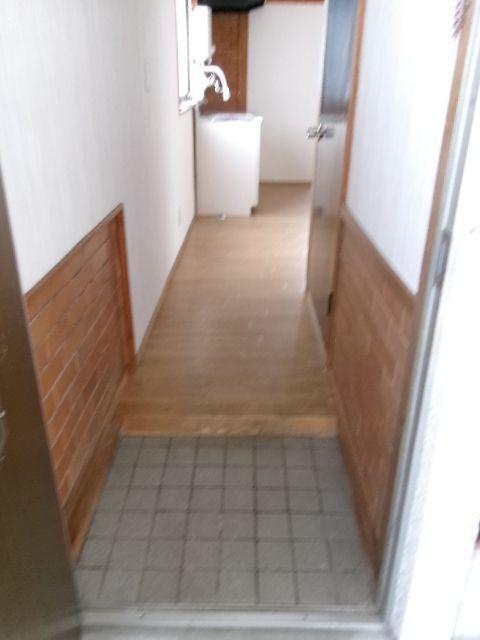 拡大写真：盛岡市神子田町 2F-7の玄関