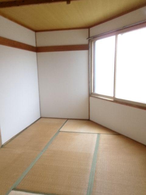 拡大写真：盛岡市神子田町 2F-7の和室②