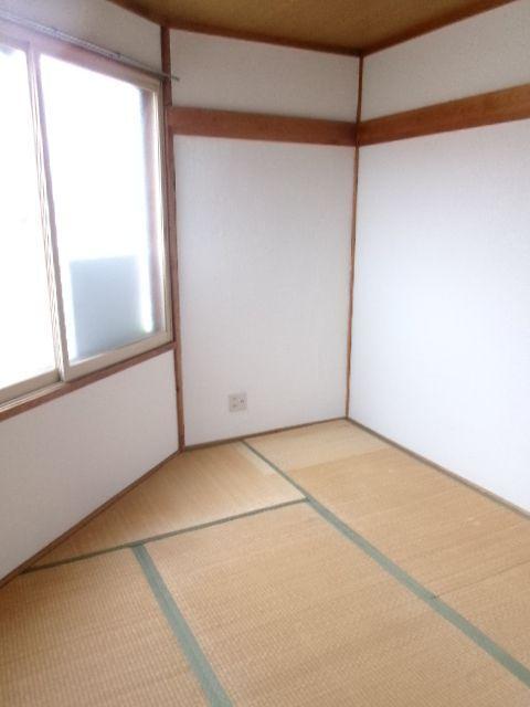拡大写真：盛岡市神子田町 2F-7の和室①