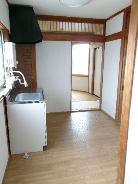 拡大写真：盛岡市神子田町 2F-7のキッチン