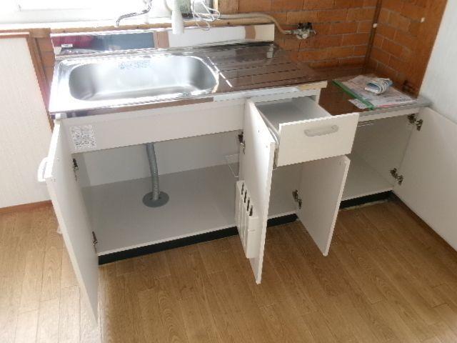 拡大写真：盛岡市神子田町 2F-7のキッチン