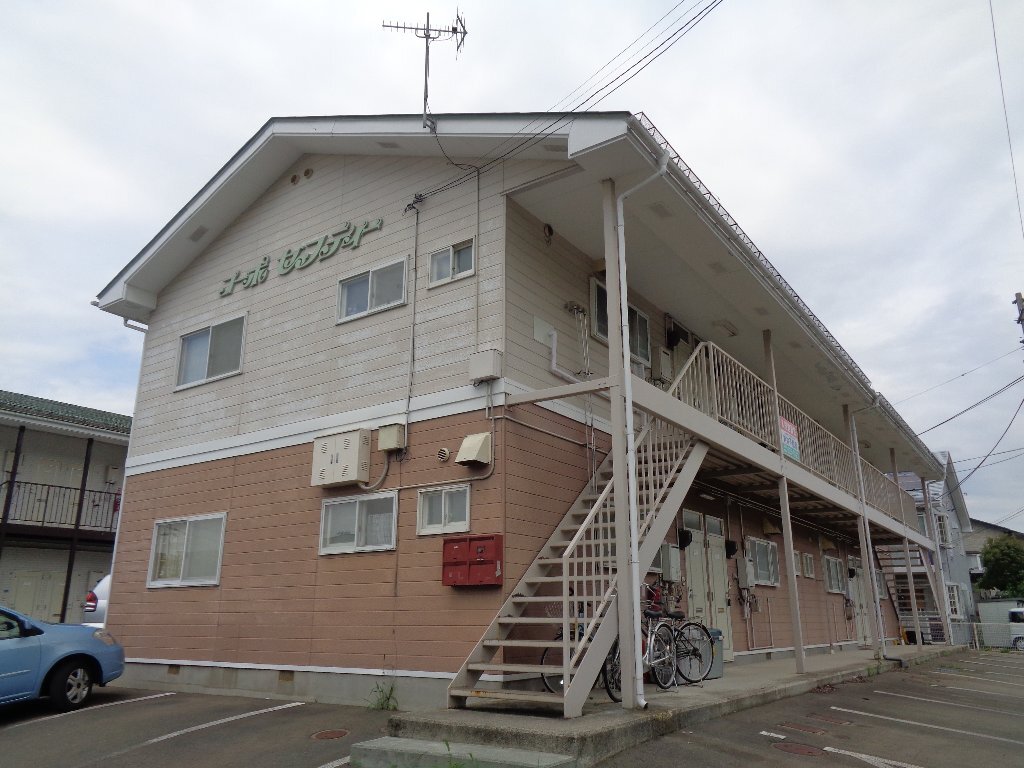 写真：盛岡市東安庭３丁目の外観
