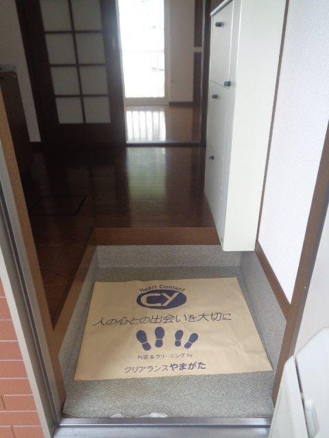 拡大写真：盛岡市加賀野３丁目 1階103の玄関