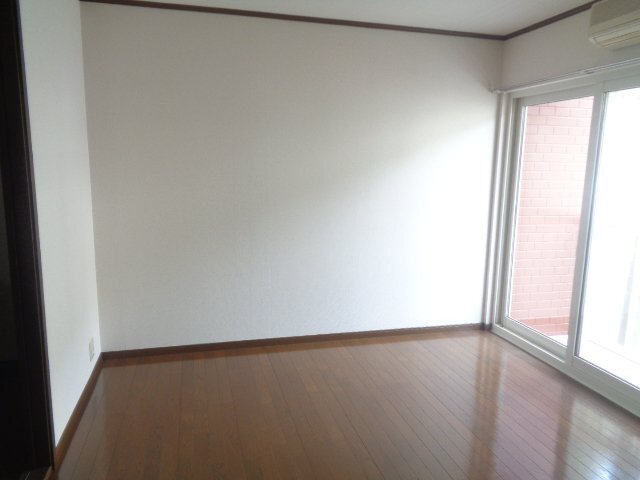 拡大写真：盛岡市加賀野３丁目 1階103の洋室
