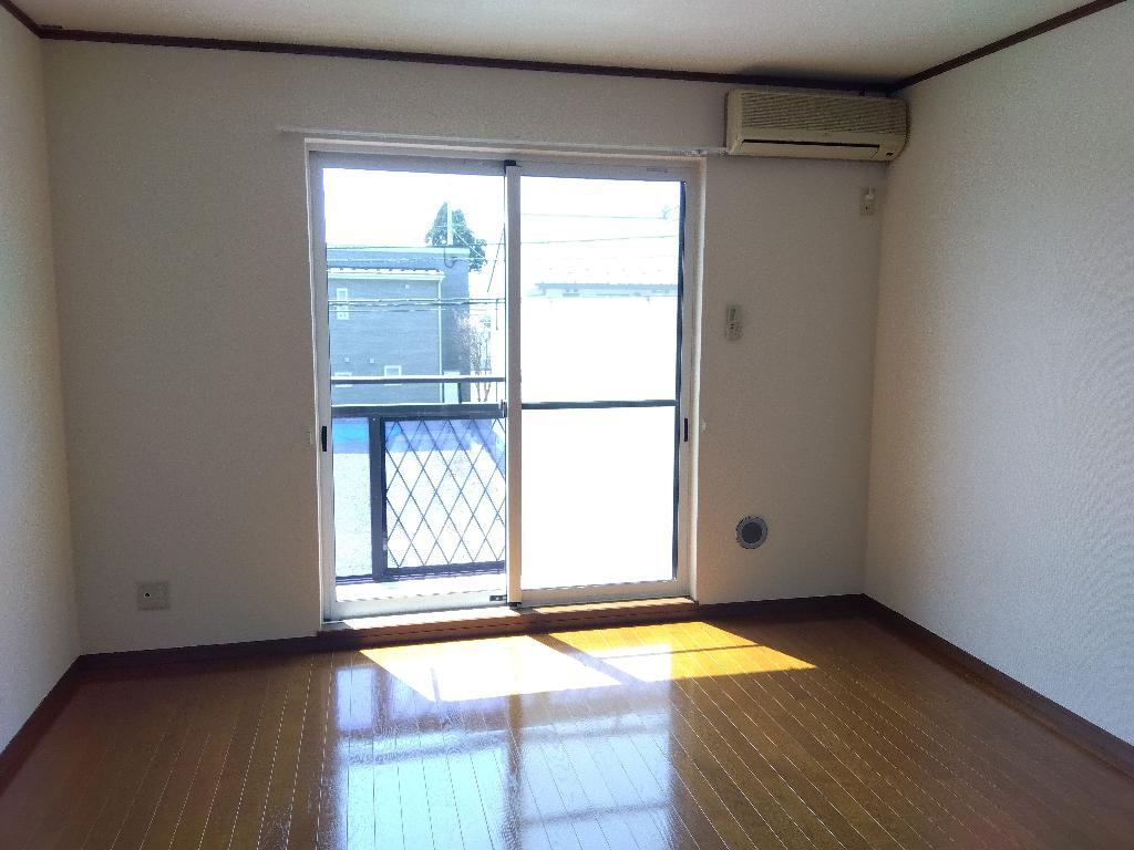 拡大写真:盛岡市北天昌寺町 2階202の洋室