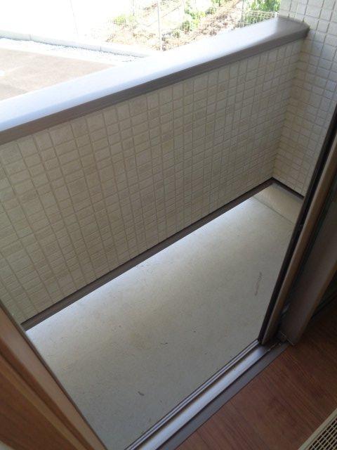 拡大写真：盛岡市東中野字見石 1階101のベランダ