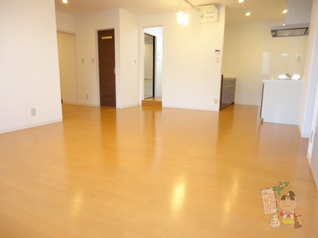 拡大写真:アルバ鹿田町 3階301のリビング