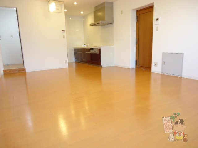 拡大写真:アルバ鹿田町 3階301のリビング