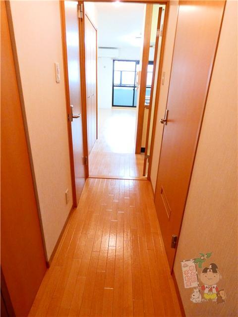 拡大写真:ヴィクトワール南方 4階1の廊下