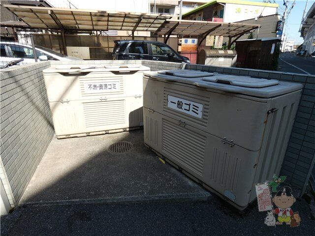 拡大写真:ヴィクトワール南方 4階1の外観写真(昼)