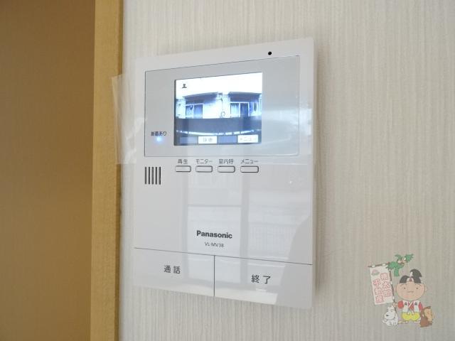 拡大写真：ピュア・ライフ 1階1のカメラ付インターホン