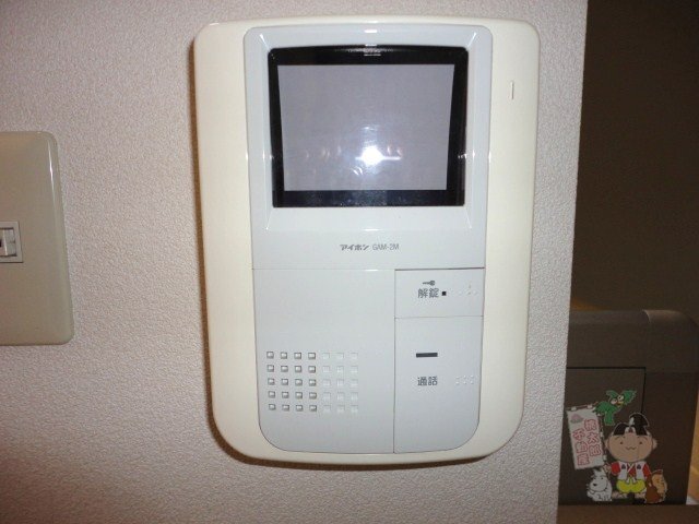 拡大写真：シャーメゾンＡＮＴＩＣＡ 2階1のカメラ付インターホン