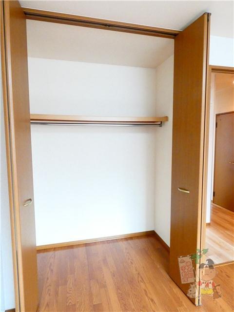 拡大写真:ストークシャトル B 1階1の収納