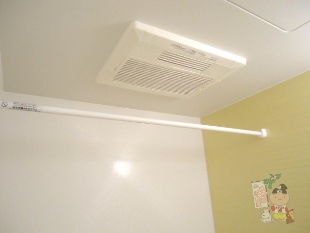 拡大写真:ジュネス小林 2階2の浴室乾燥機