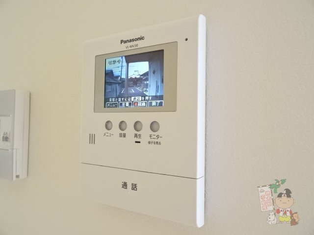 拡大写真:メゾン・ド・チドリ 1階1のカメラ付インターホン