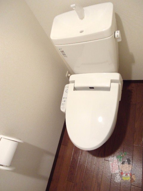 拡大写真:エルベ瓦町 5階03のトイレ