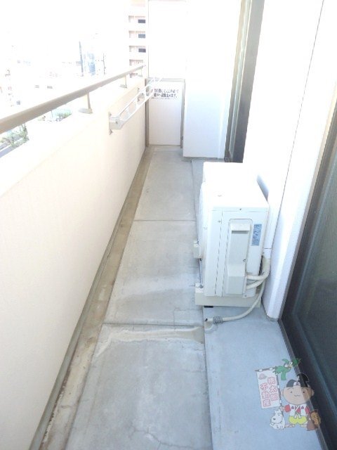 拡大写真:エルベ瓦町 5階03のベランダ