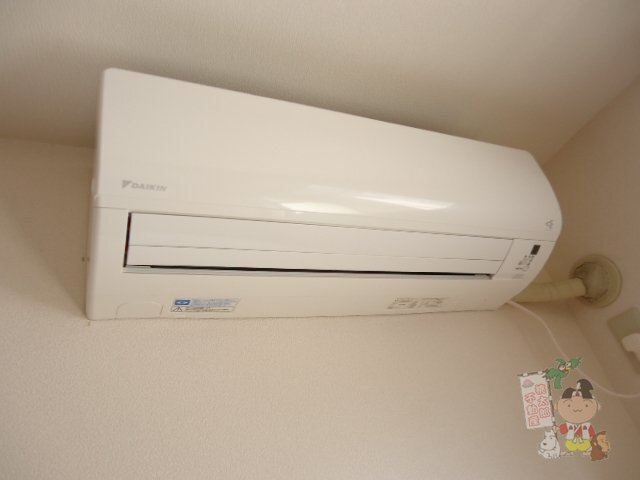 拡大写真:リースランド今 A 1階102のエアコン