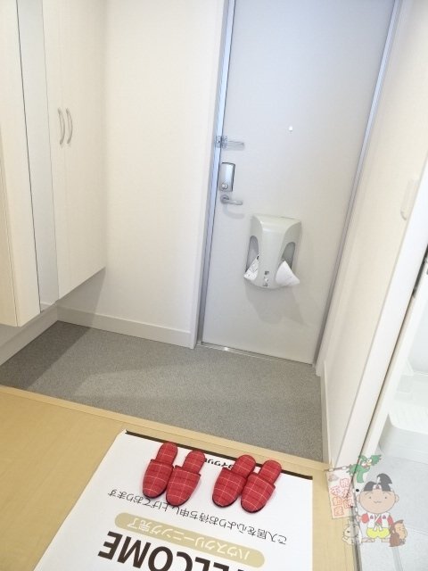 拡大写真:イヴェール 1階1の玄関