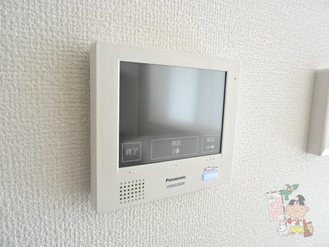 拡大写真:イルヴィラージュ A 2階202のカメラ付インターホン