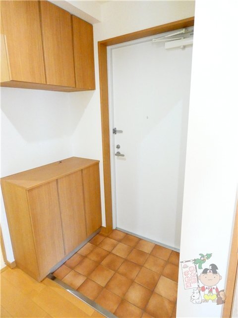 拡大写真:ヴィオーラ中山下 4階03の玄関
