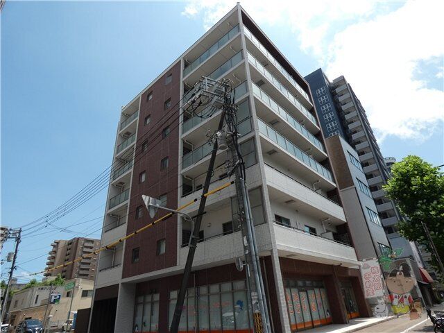 ヴィオーラ中山下の外観