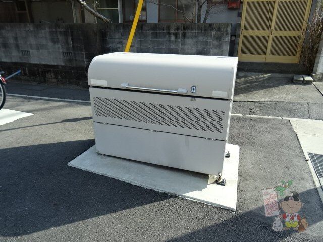 拡大写真：メゾンドシュクル　Ｂ 2階2の外観写真（昼）
