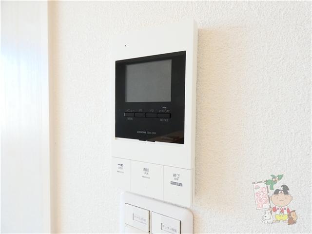 拡大写真:スカイヒルズⅡ 1階02のカメラ付インターホン