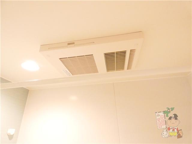 拡大写真:Little Wing 2階02の浴室乾燥機