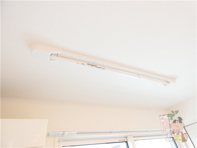 拡大写真:アルカンシエルSaya 3階01の室内物干