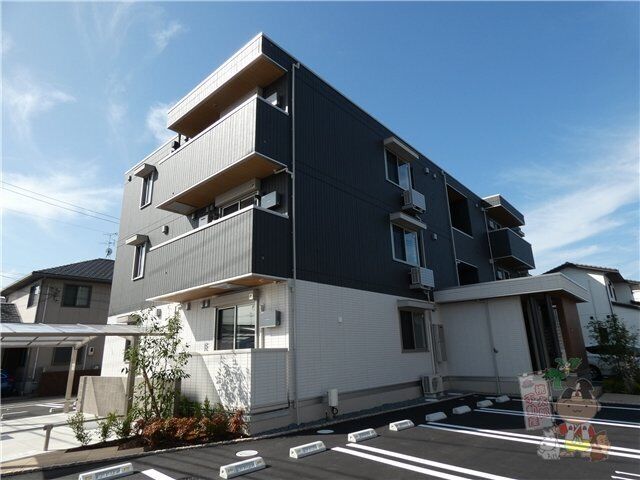 拡大写真:アルカンシエルSaya 3階01の外観写真(昼)